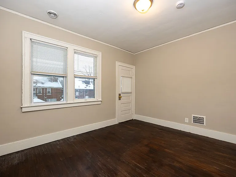 3209 & 3211 Pasadena, Detroit, MI, 48238 — Photo 23