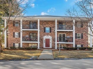 2 Walker Rd APT 4, North Andover, MA 01845