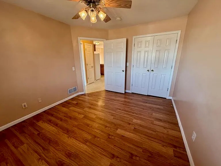 119 S Main St — Photo 10