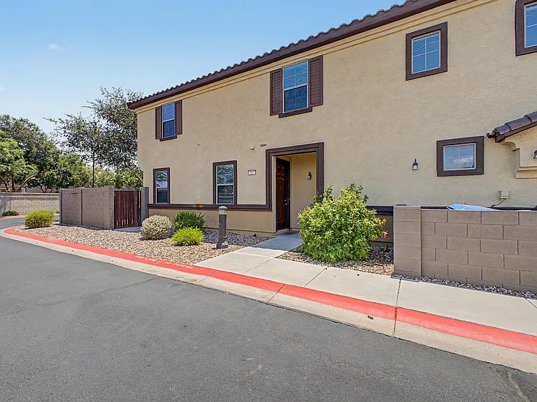 1250 S Rialto St #7 — Photo 16