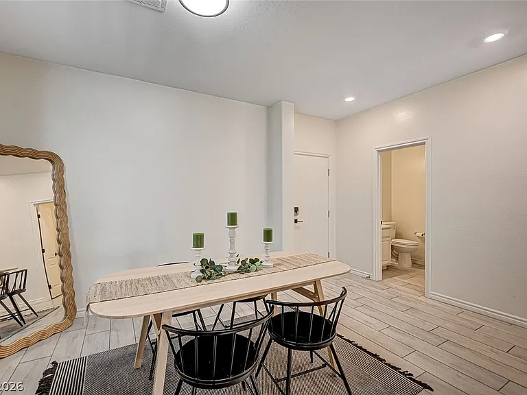 12309 Silvana St — Photo 15