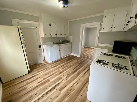 5th image of 1805 Ridge Ave