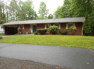 52 Maple Ridge Rd, Franklin, NC 28734