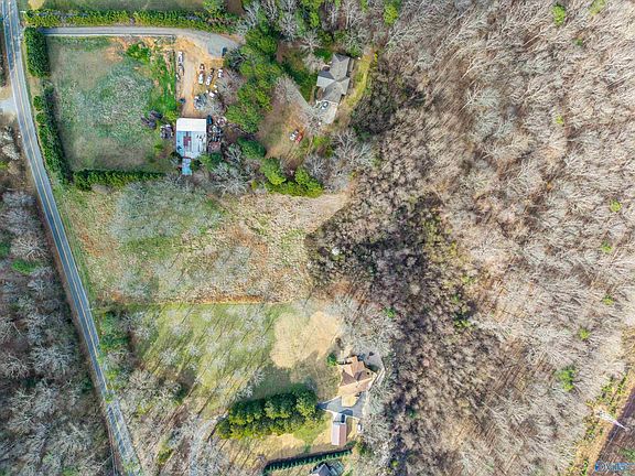 2nd image of 1230 Columbus City Rd