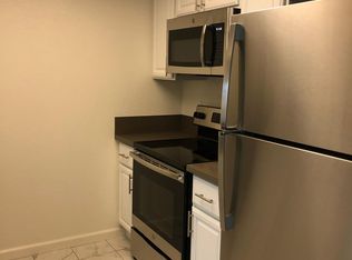 321 S 6th St #105, Burbank, CA 91501