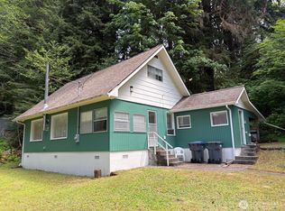416 S South Shore Rd, Quinault, WA 98575