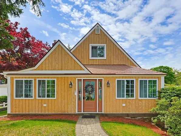 45 Perry St, Weymouth, MA 02189