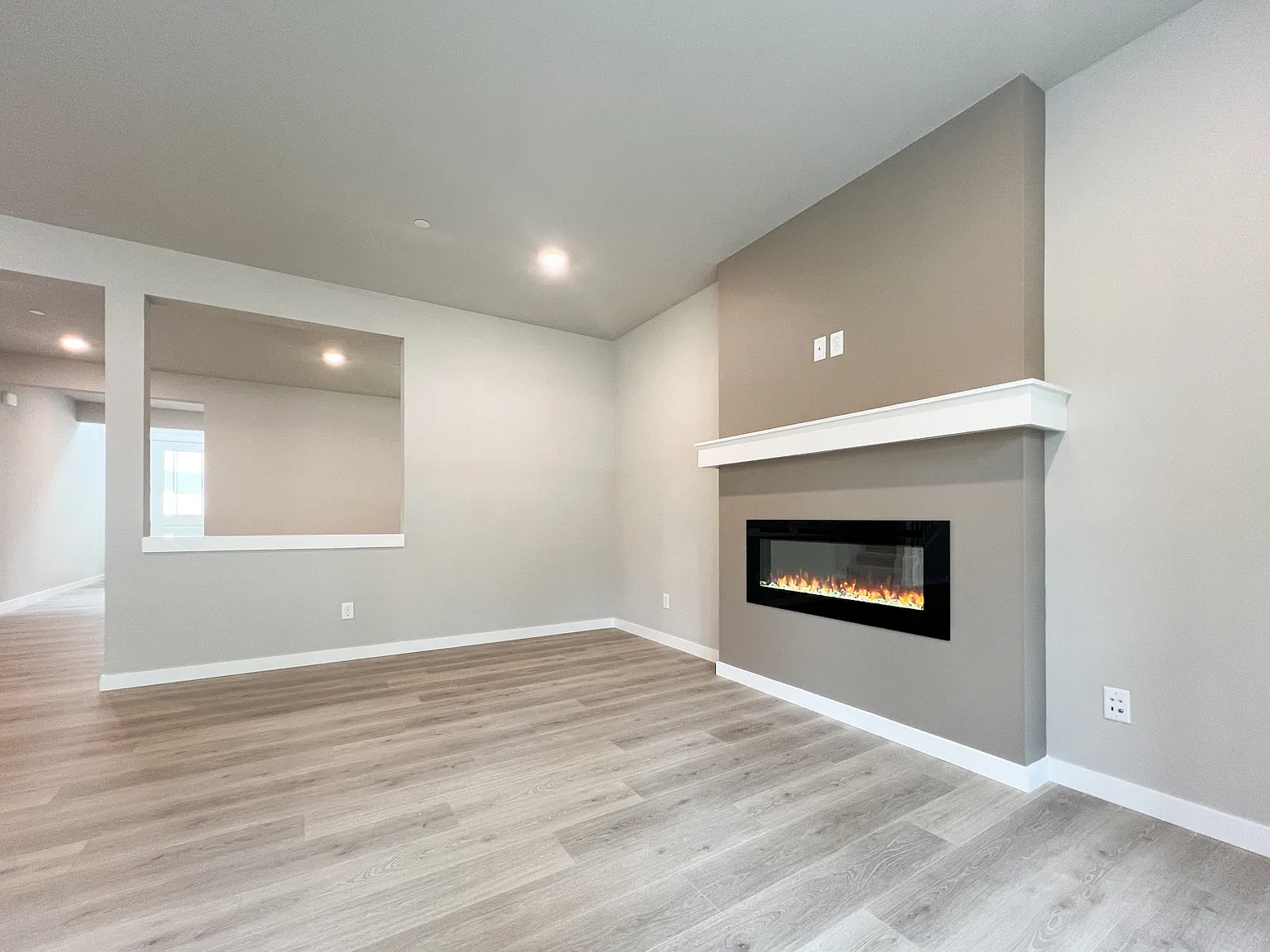 4 bed, 3259 sqft, $4,900 — Photo 3
