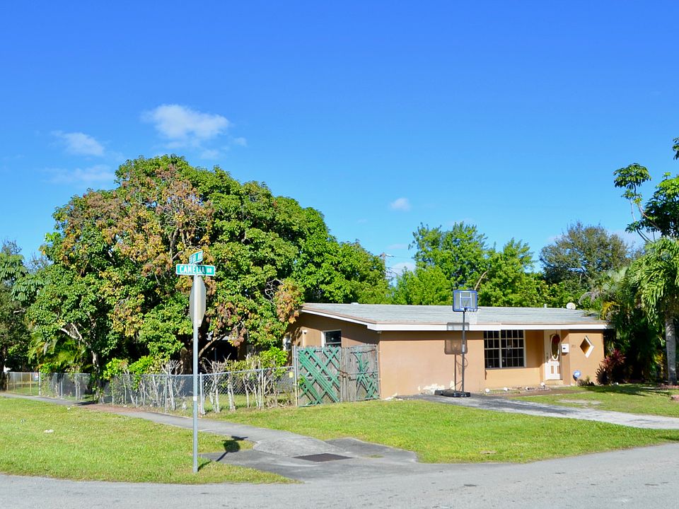 1st image of 6773 Camelia Dr