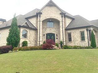 1977 Stonewater Ct, Hoschton, GA 30548