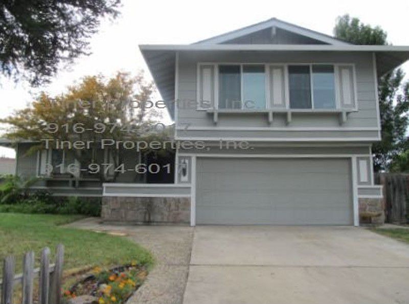 1st image of 7957 Coral Oak Way