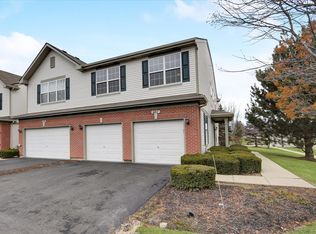 607 N Red Deer Rd, Round Lake, IL 60073