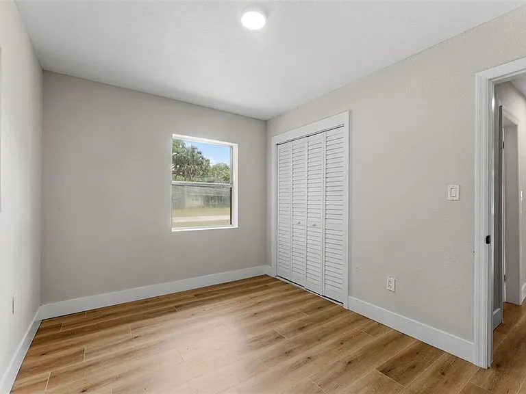 1218 Crescent St — Photo 23