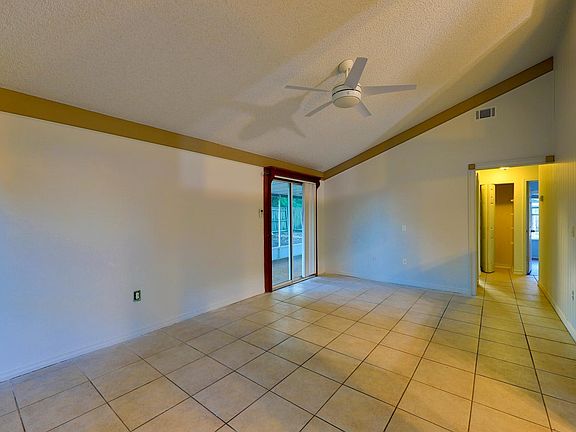 3rd image of 3816 Pebble Ct