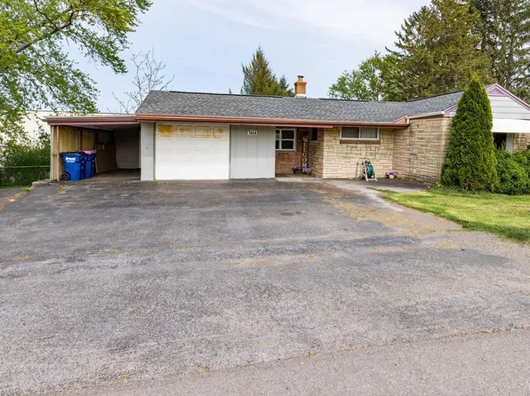 7464 State Fair Blvd, Baldwinsville, NY 13027