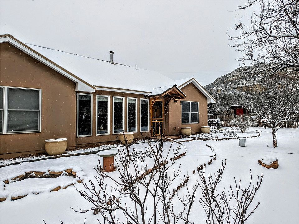 1st image of 5 Cougar Canyon Rd