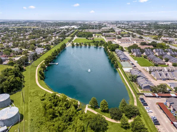 3813 Landmark Dr, Missouri City, TX 77459