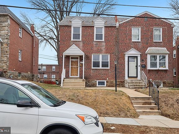 5th image of 219 Wilde Ave