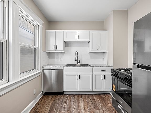 2nd image of 66 Eastwood Pl Unit 2