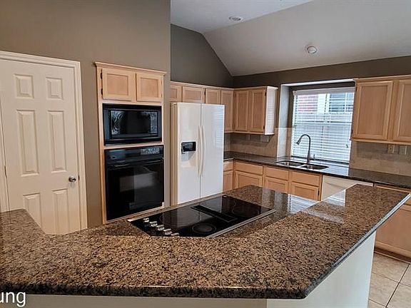 2nd image of 606 Calloway Dr