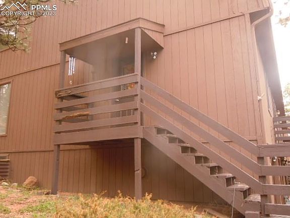 5th image of 554 Manor Ct APT A