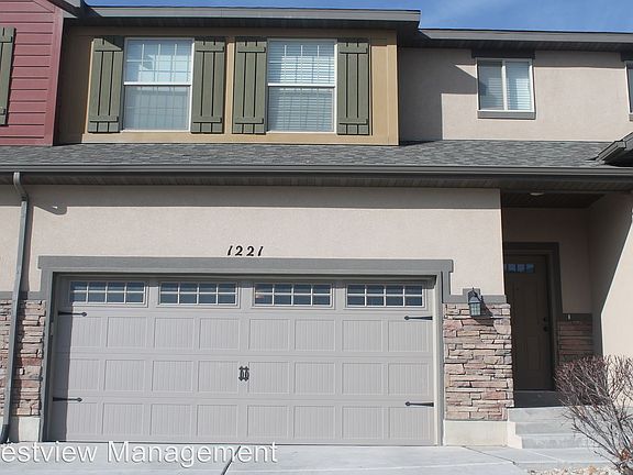 2nd image of 1221 N Baycrest Dr