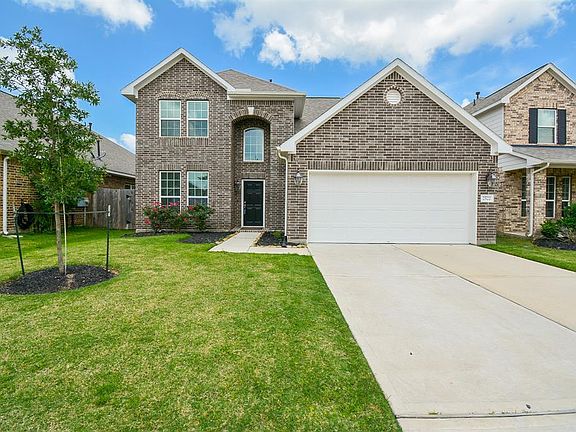 2nd image of 2522 Pines Pointe Dr
