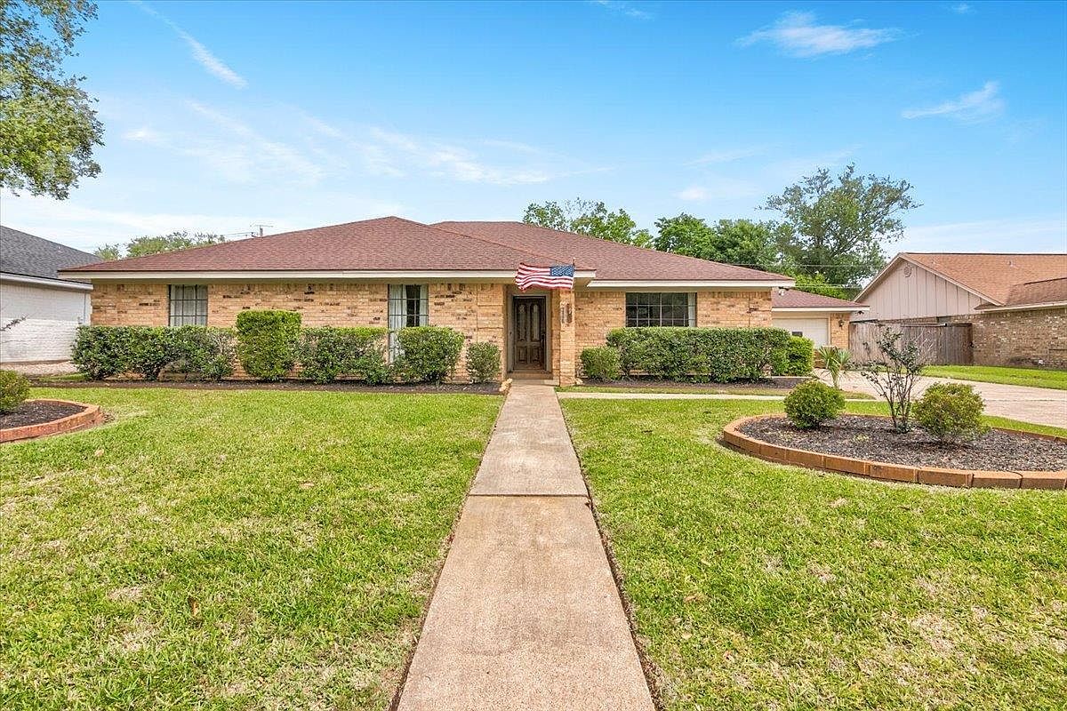 6870 Hialeah Dr, Beaumont, TX 77706 | Zillow