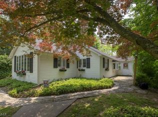 184 Pequest Rd, Andover, NJ 07821