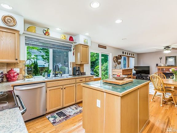 4th image of 13222 164th Street Ct E