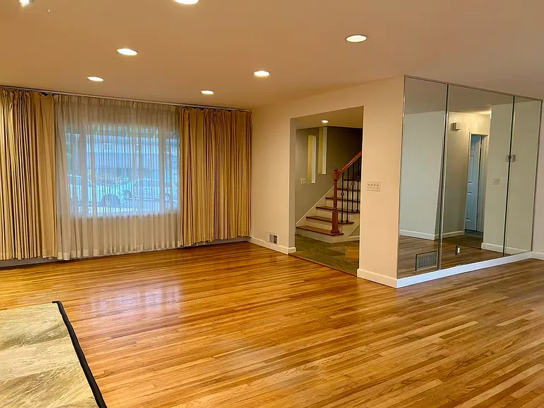 2611 Donegal Ave — Photo 6