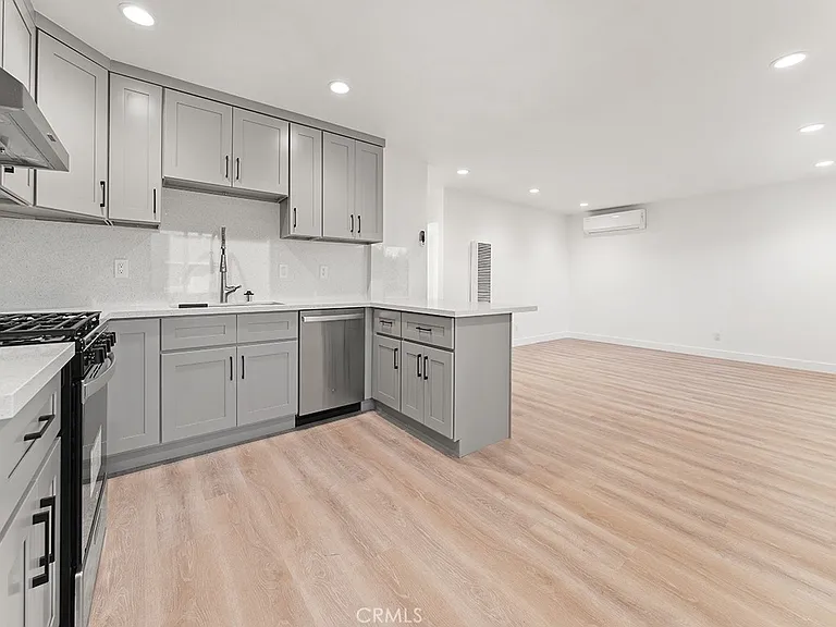 308 S Laurel St #308C — Photo 8
