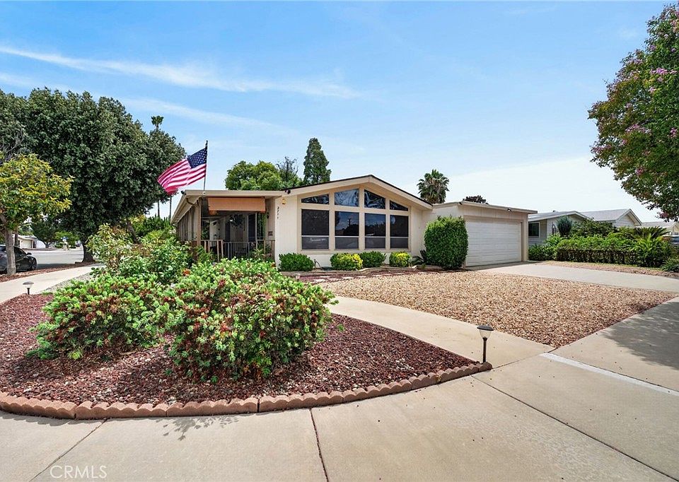 1st image of 2711 Chamise Way