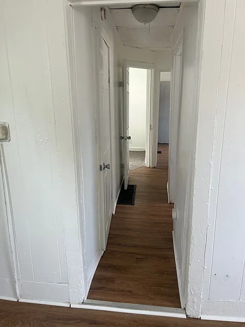 2 bed, 968 sqft, $1,600 — Photo 4