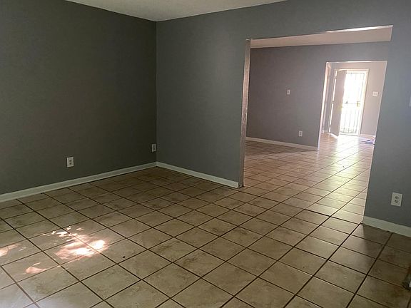 4th image of 5209 Braden Dr