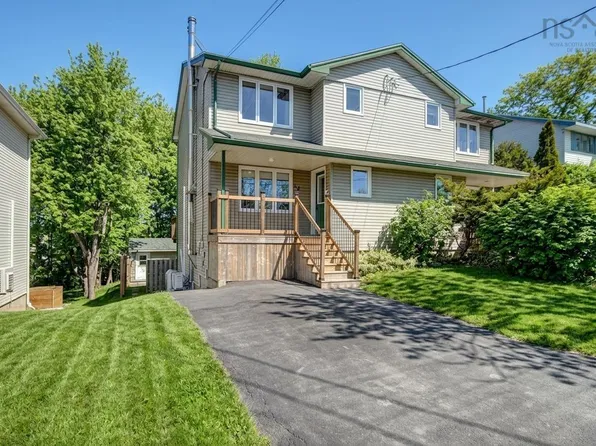 60 Lancaster Dr, Halifax, NS B3A 4X7