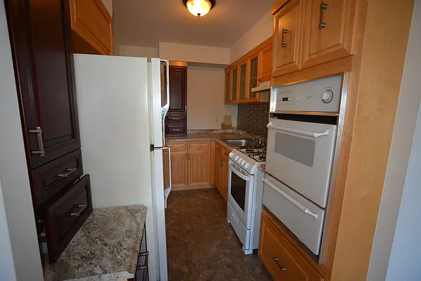 Rented by Voro, LLC | media 17