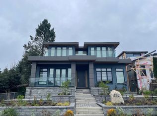 452 E 16th St, North Vancouver, BC V7L2T5