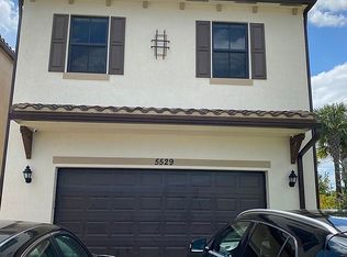 5529 NW 50th Ter, Tamarac, FL 33319