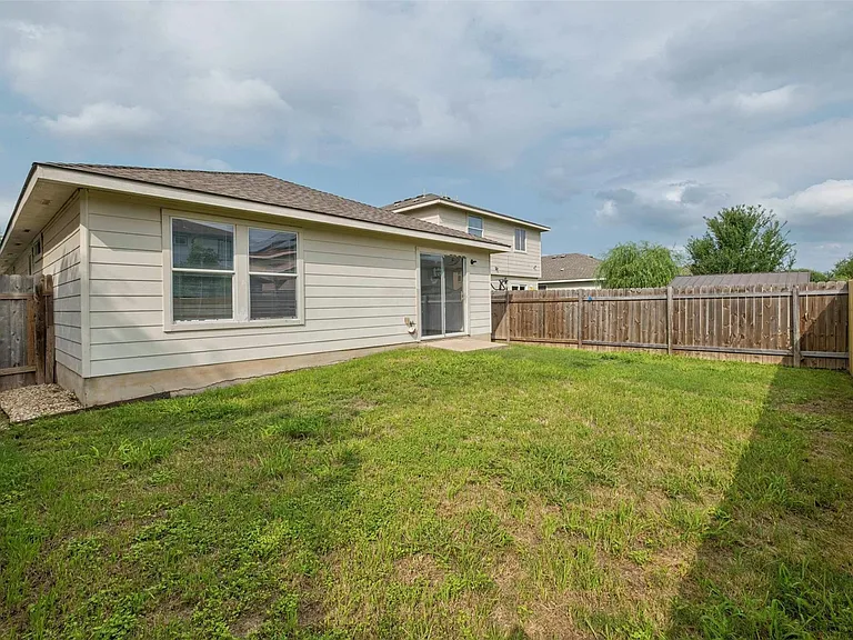 12409 Sky Harbor Dr — Photo 22