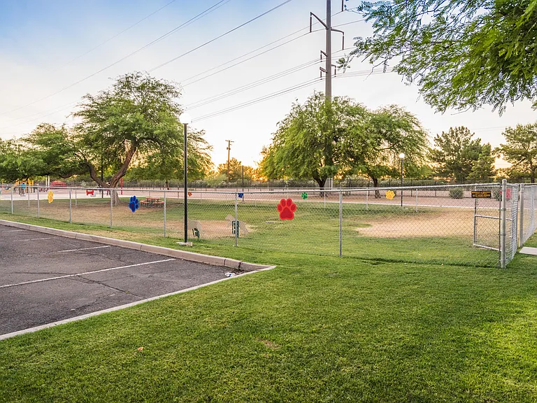 Sterling Point Apartment Homes — Photo 18