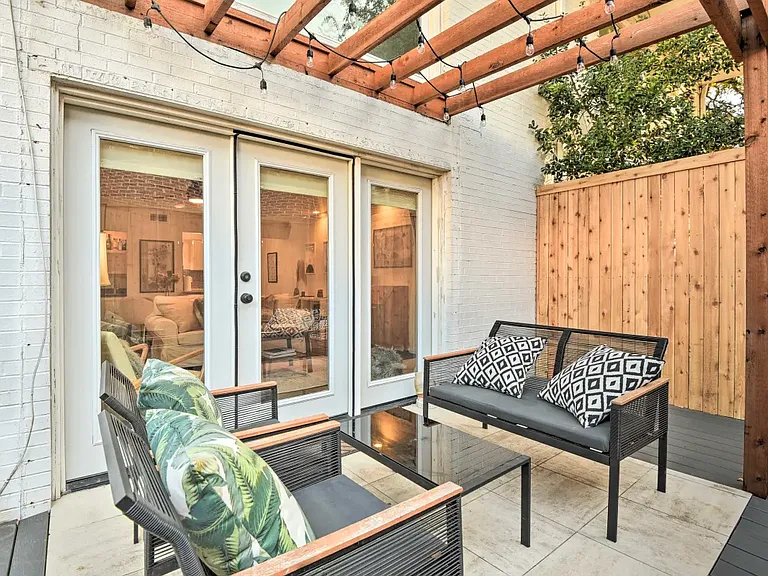 4147 Wycliff Ave — Photo 19
