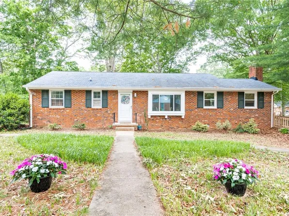 2040 Denton Dr, North Chesterfield, VA 23235