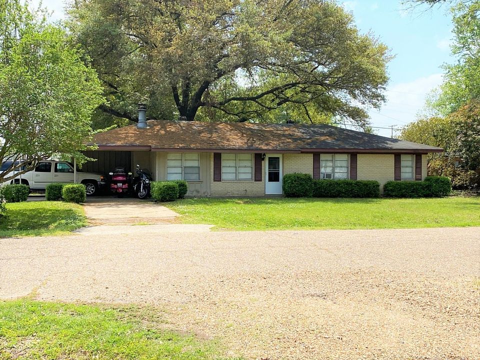 2nd image of 316 Pecan Dr