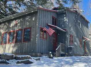 188 N Lake Dr, Lake Harmony, PA 18624