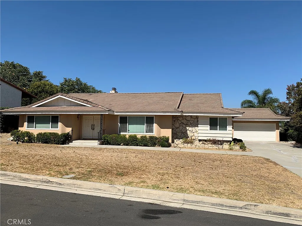 3 bed, 2776 sqft, $3,800 — Photo 1