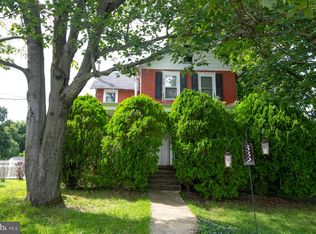 332 E Linden Ave, Lindenwold, NJ 08021