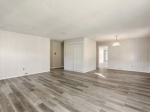 4th image of 15 Efland Ln