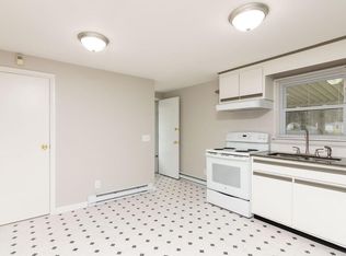 63 Finch Rd, Springfield, MA 01119