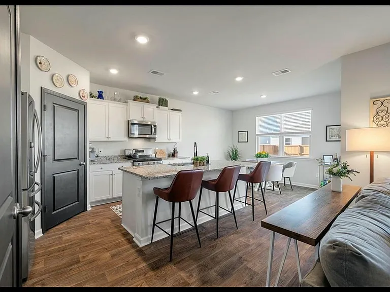 307 Black Birch Dr — Photo 3